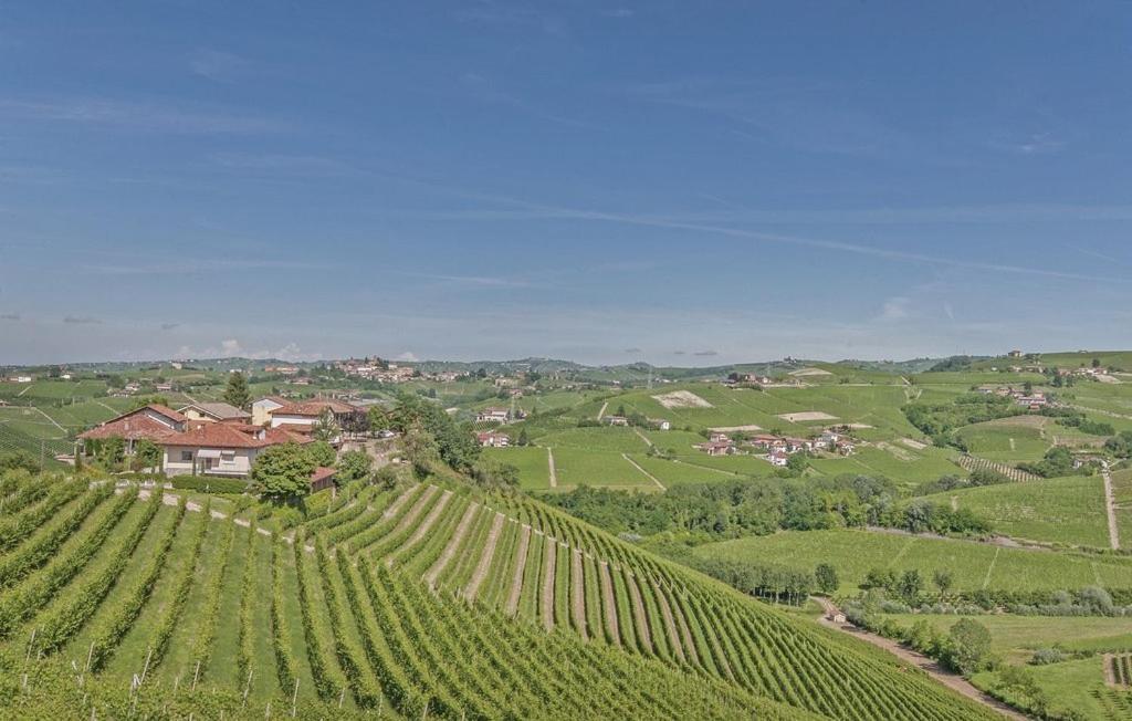 Gasthaus Ca 'D Gnese Castagnole delle Lanze Exterior foto